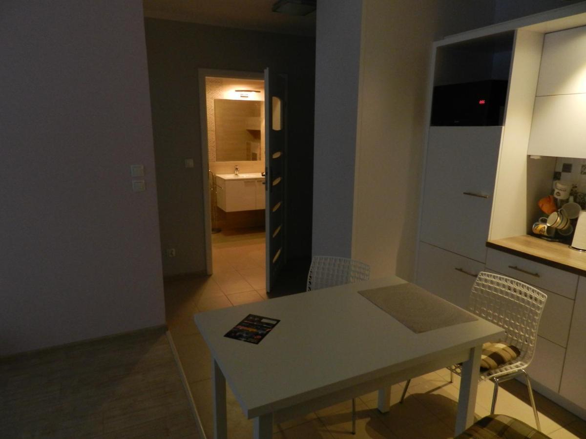 Apartament Caloroczny Blizej Morza Kolobrzeg Exterior photo